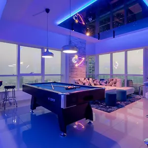 Next'house - Skyview Host Dubai
