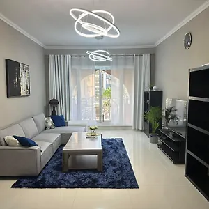 Huge Entire For Couples ,families & Groups -up To 5 Guests- With Free Pool, Steam & Sauna ,jvc,dubai Appartement